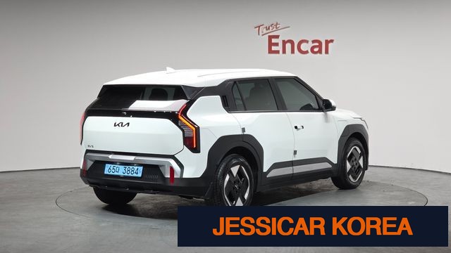 2026 Kia EV3 - Thumbnail 16