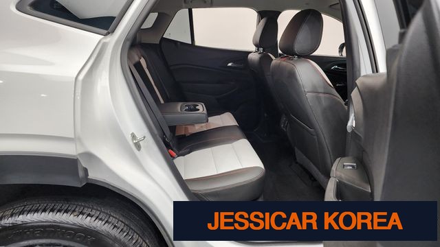 2025 Chevrolet Trax Crossover - Thumbnail 10