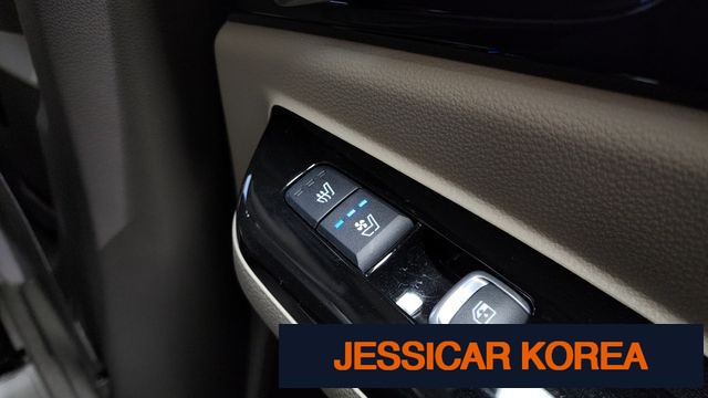 2022 Kia Carnival 4th Gen - Thumbnail 13