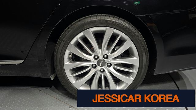 2016 Hyundai Genesis DH - Thumbnail 18