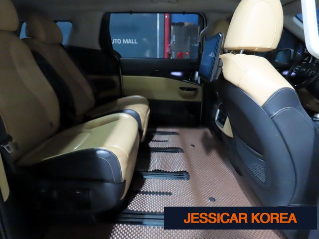 2021 Kia Carnival 4th Gen - Thumbnail 2