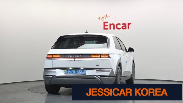 2022 Hyundai Ioniq 5 - Thumbnail 10