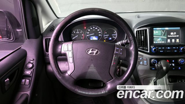 2017 Hyundai 그랜드 스타렉스 - Thumbnail 4