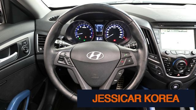 2013 Hyundai Veloster - Thumbnail 6