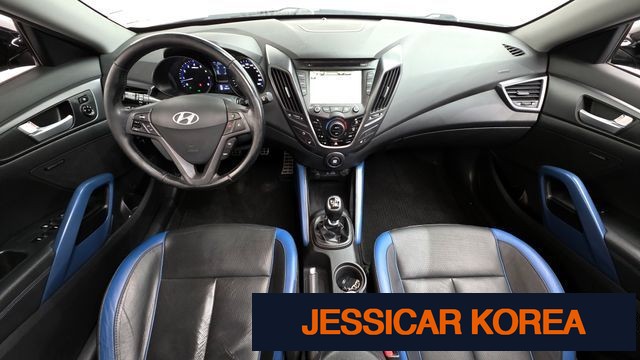 2013 Hyundai Veloster - Thumbnail 16