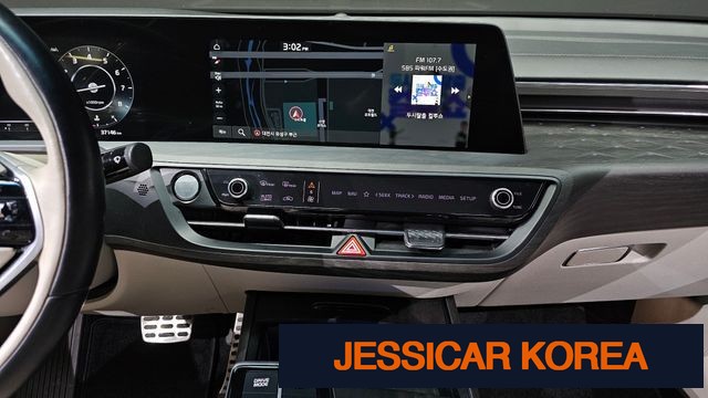 2022 Kia K8 - Thumbnail 10