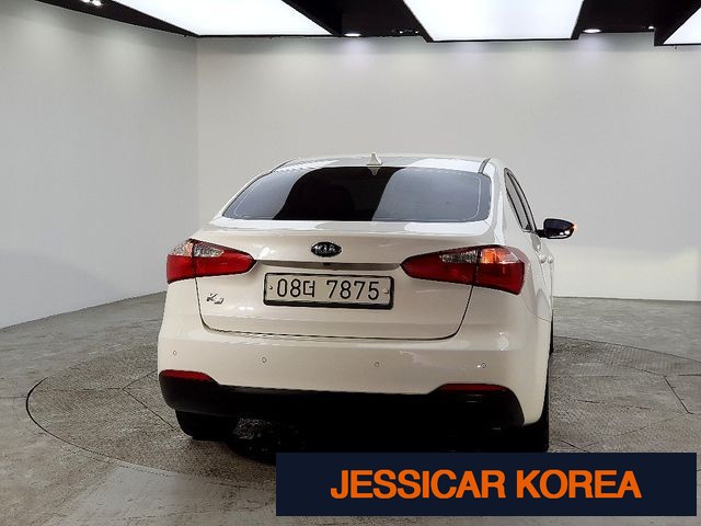 2015 Kia K3 - Thumbnail 16
