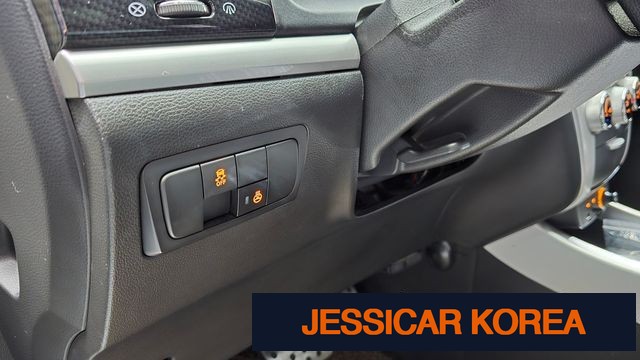2013 KG Mobility Korando C - Thumbnail 17