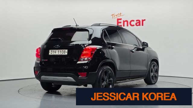 2017 Chevrolet The New Trax - Thumbnail 3