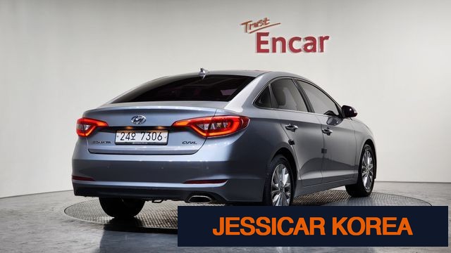 2015 Hyundai LF Sonata - Thumbnail 5