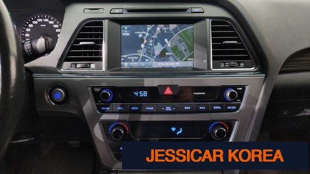 2015 Hyundai LF Sonata - Thumbnail 19