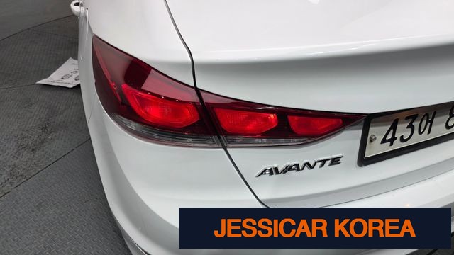 2018 Hyundai Avante AD - Thumbnail 19