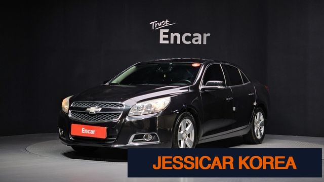 2012 Chevrolet Malibu - Thumbnail 8