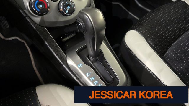 2016 Chevrolet Aveo sedan - Thumbnail 19