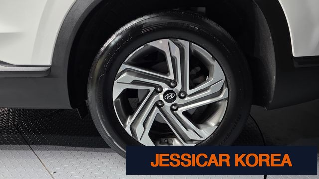 2023 Hyundai The New Santa Fe - Thumbnail 9