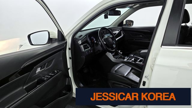 2021 KG Mobility Beautiful Korando - Thumbnail 18
