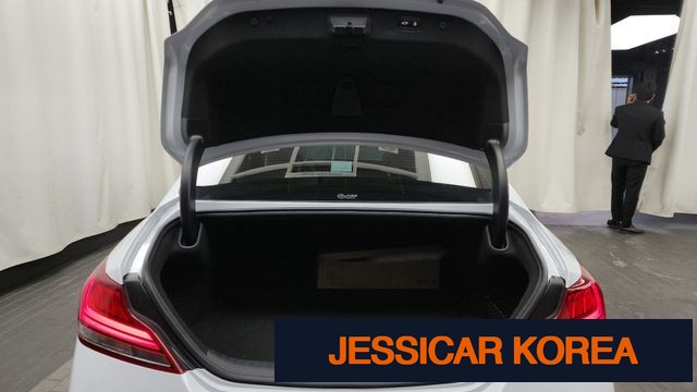 2019 Genesis G70 - Thumbnail 4