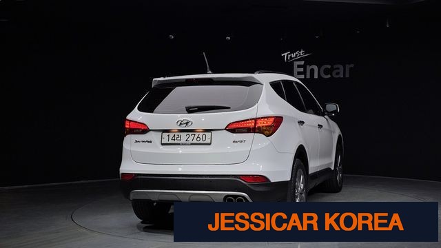 2014 Hyundai Santa Fe DM - Thumbnail 8