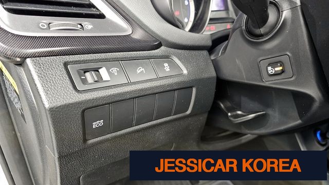 2014 Hyundai Santa Fe DM - Thumbnail 11