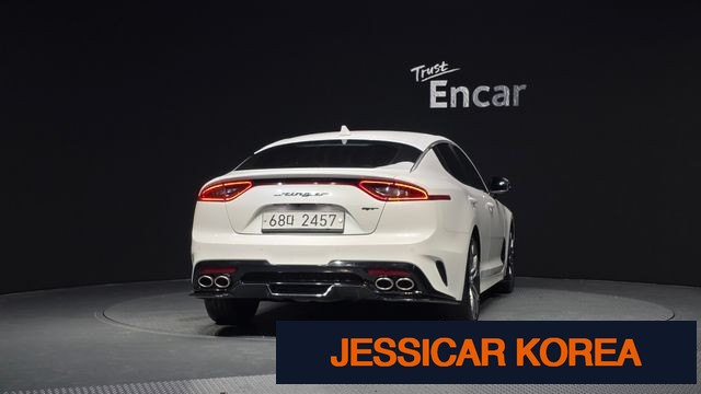 2019 Kia Stinger - Thumbnail 2