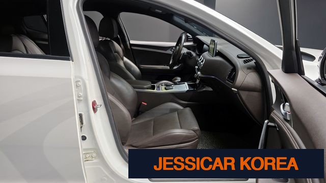 2019 Kia Stinger - Thumbnail 10