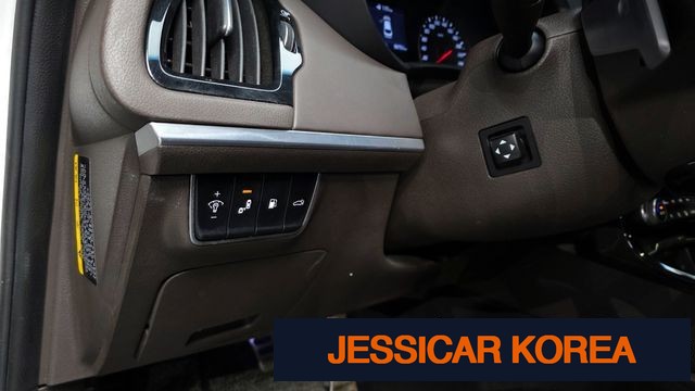 2019 Kia Stinger - Thumbnail 11