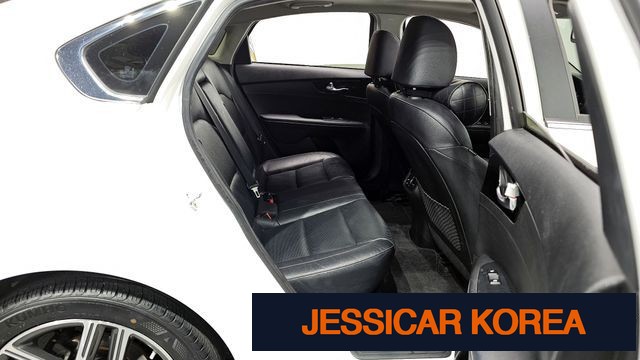 2021 Kia All new K3 - Thumbnail 18