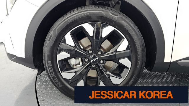 2022 Kia Sportage 5th Gen - Thumbnail 2