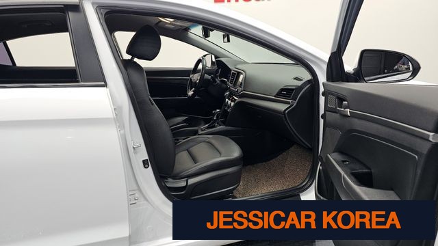 2020 Hyundai The New Avante AD - Thumbnail 6