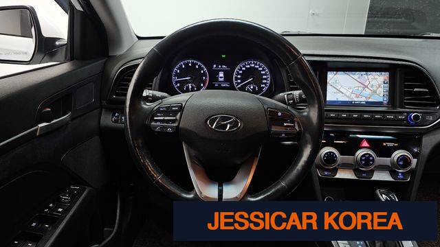 2020 Hyundai The New Avante AD - Thumbnail 13