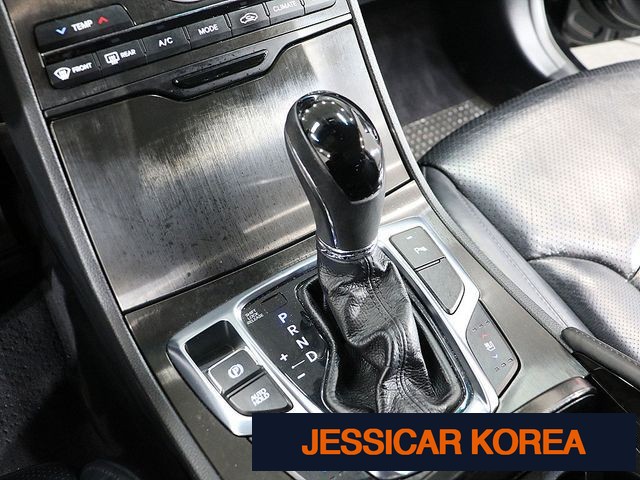 2017 Hyundai Grandeur HG - Thumbnail 2