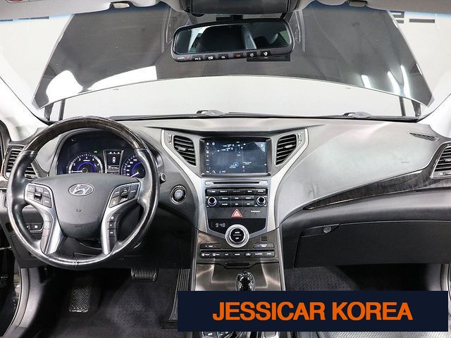 2017 Hyundai Grandeur HG - Thumbnail 3