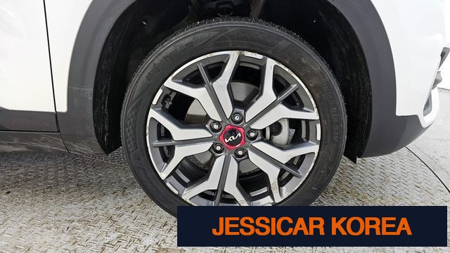 2023 Kia Seltos - Thumbnail 14