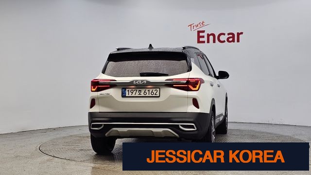 2023 Kia Seltos - Thumbnail 18