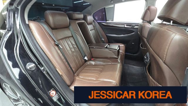 2012 Hyundai Genesis - Thumbnail 14