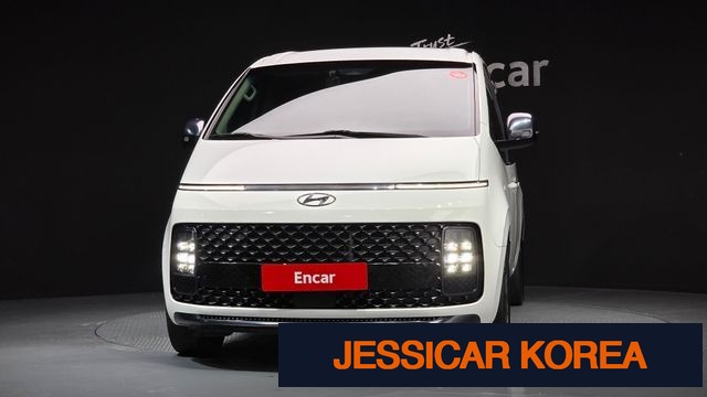 2023 Hyundai Staria - Thumbnail 9
