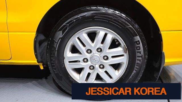 2016 Hyundai Grand Starex - Thumbnail 2