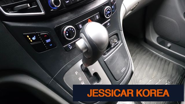2016 Hyundai Grand Starex - Thumbnail 12