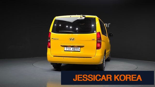 2016 Hyundai Grand Starex - Thumbnail 17