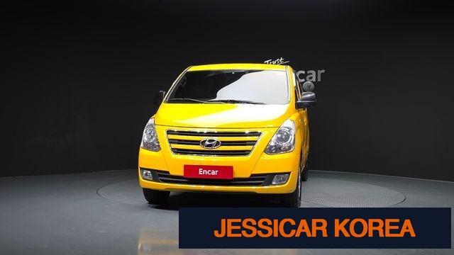 2016 Hyundai Grand Starex - Thumbnail 18