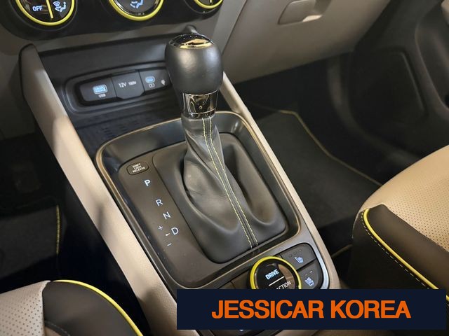 2024 Hyundai Venue - Thumbnail 8