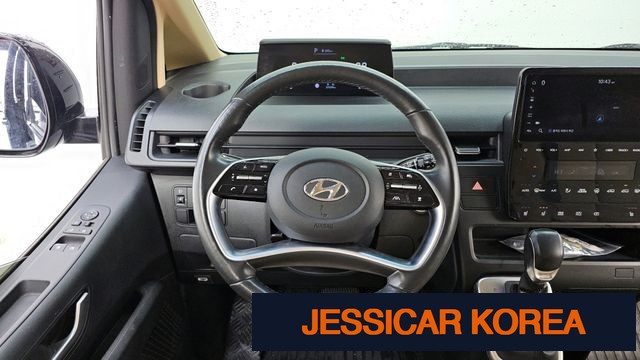 2023 Hyundai Staria - Thumbnail 5