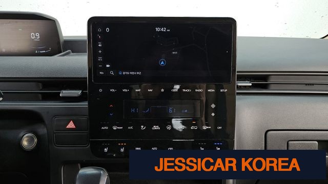 2023 Hyundai Staria - Thumbnail 19