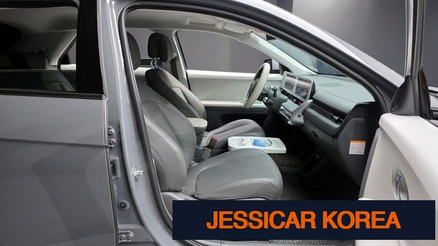 2022 Hyundai Ioniq 5 - Thumbnail 4