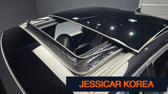 2023 Genesis G90 (RS4) - Thumbnail 4