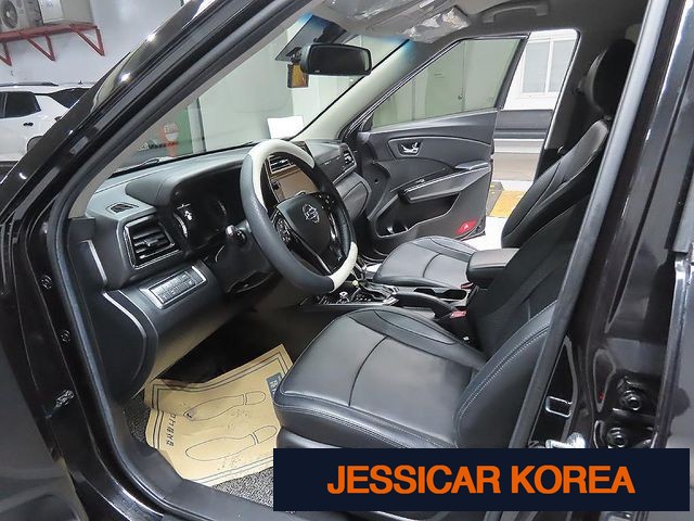 2023 KG Mobility Very New Tivoli - Thumbnail 15