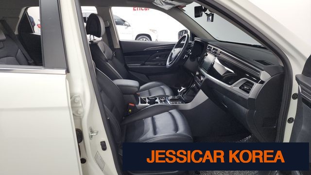 2023 KG Mobility Beautiful Korando - Thumbnail 8