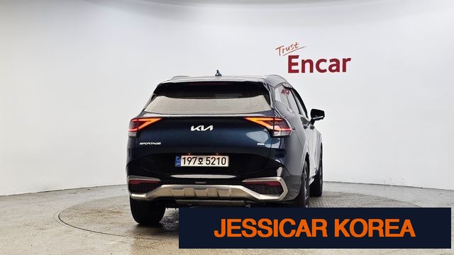 2022 Kia Sportage 5th Gen - Thumbnail 3