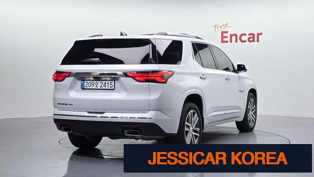 2022 Chevrolet Traverse - Thumbnail 6