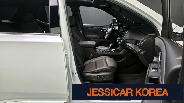 2022 Chevrolet Traverse - Thumbnail 7